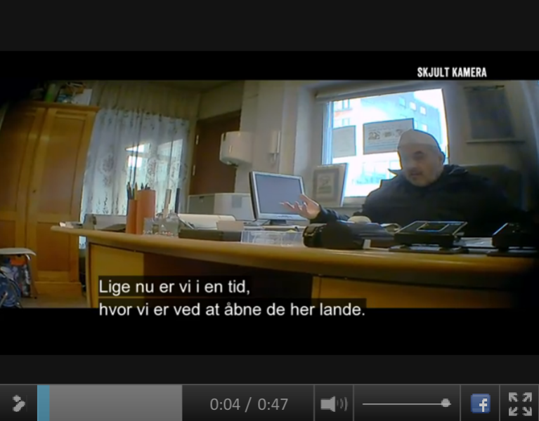 Med å "åpne" menes at de er i ferd med "å erobre" Danmark.