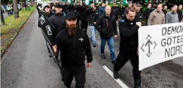Nazister marsjerer igjen