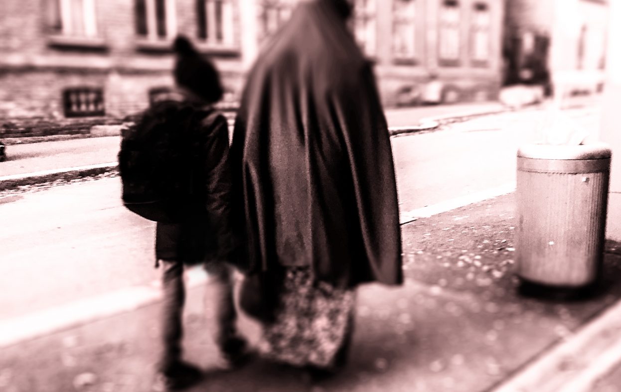 Muslimsk ektepar i retten for grov vold mot døtrene