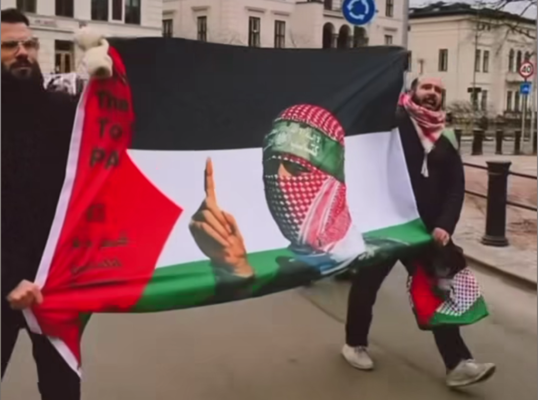 Fascist-ropernes absurde hykleri