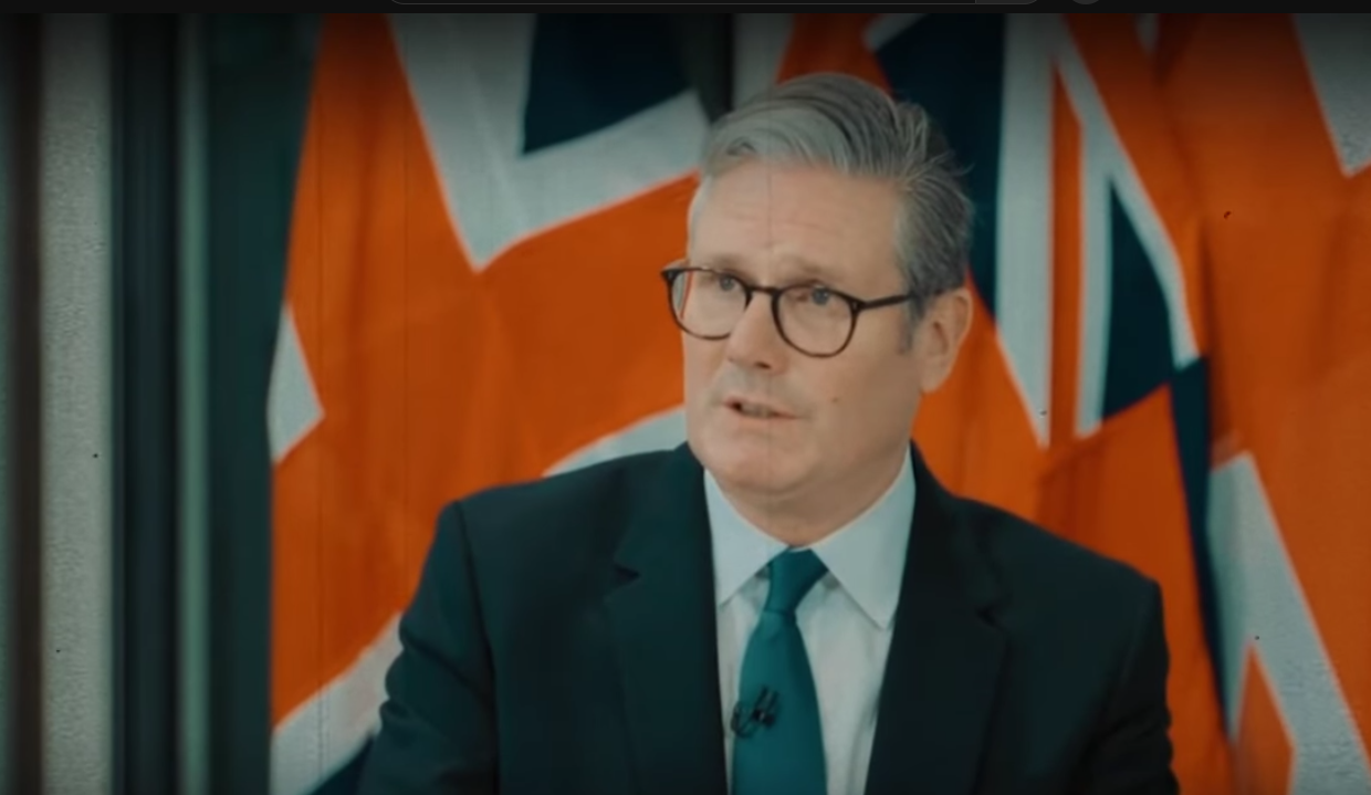 Anklager Keir Starmer for å dekke over groomingskandalen: – Labour er moralsk korrupt